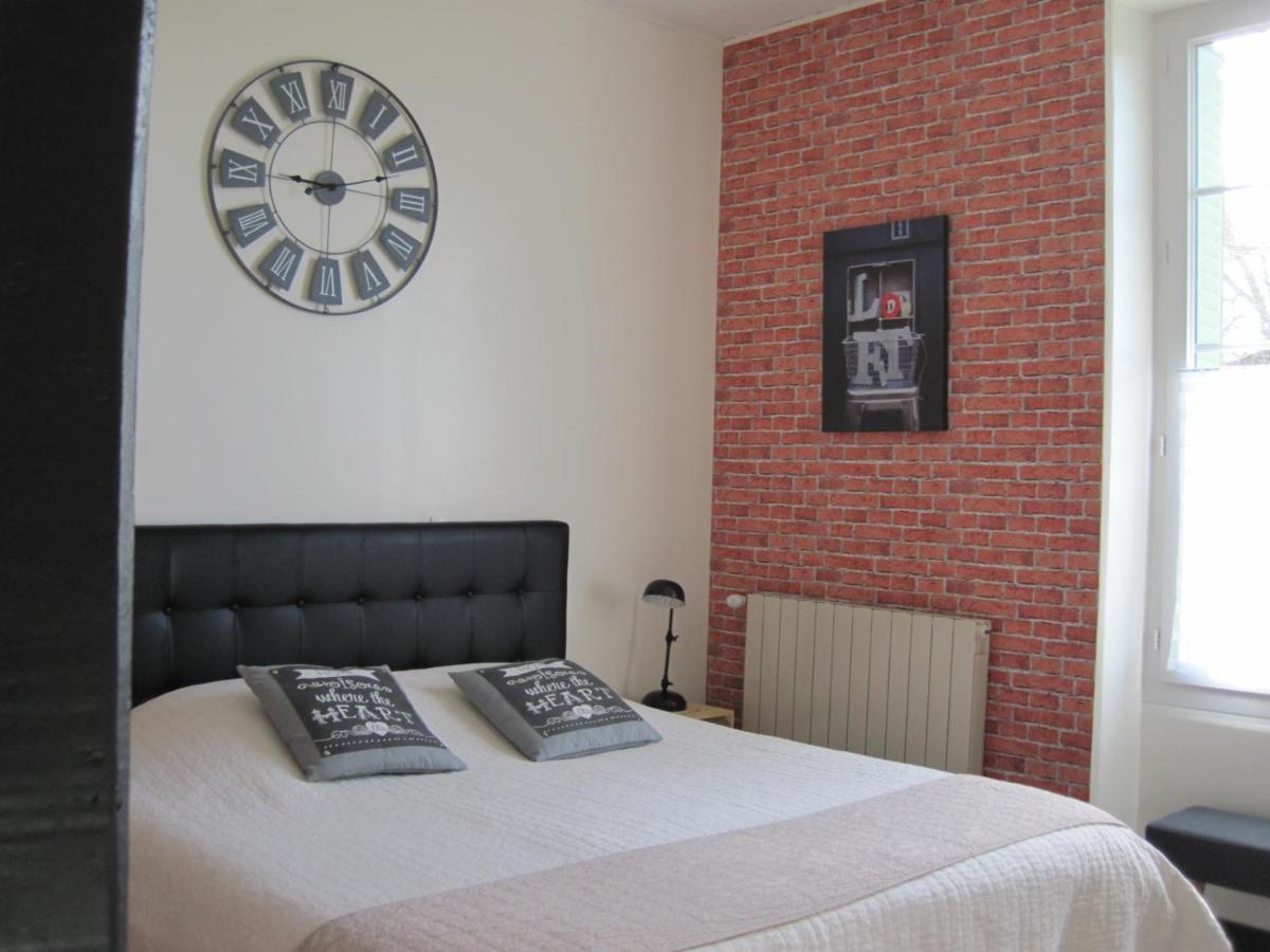 Chambre D'Hotes Park Des Collines - Gite Genissieux Exterior photo