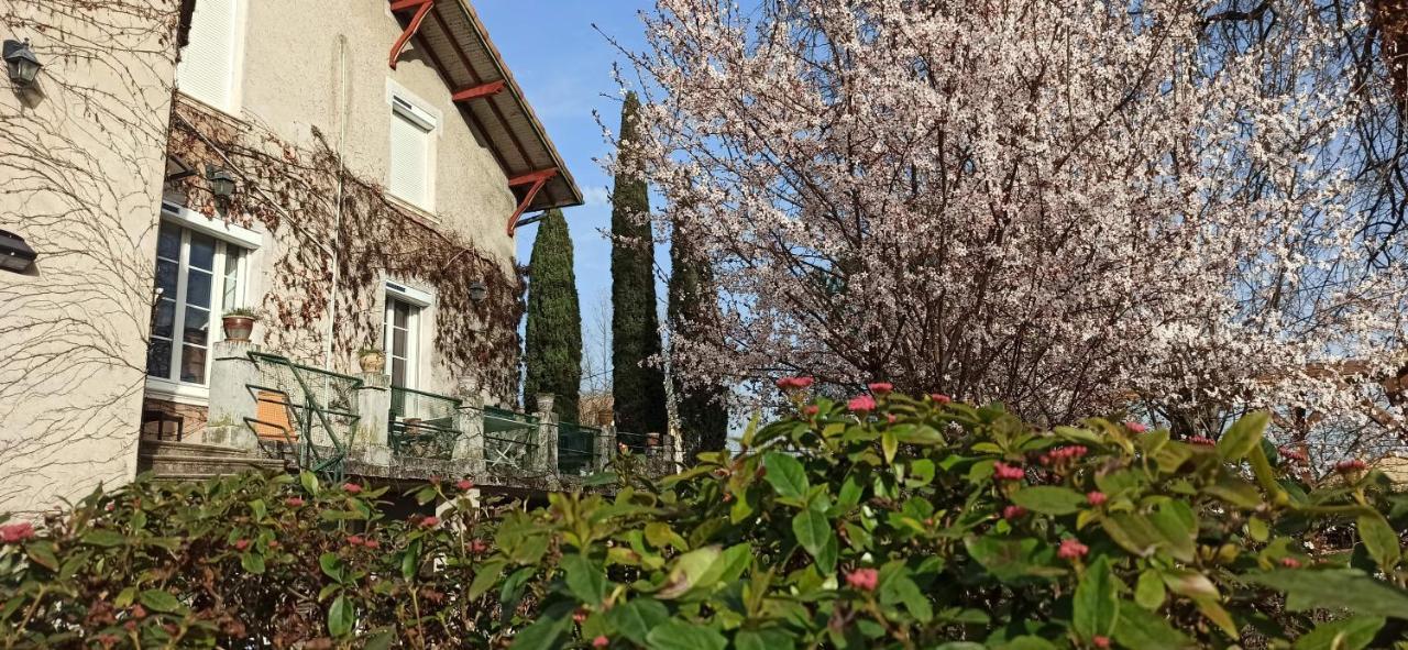 Chambre D'Hotes Park Des Collines - Gite Genissieux Exterior photo